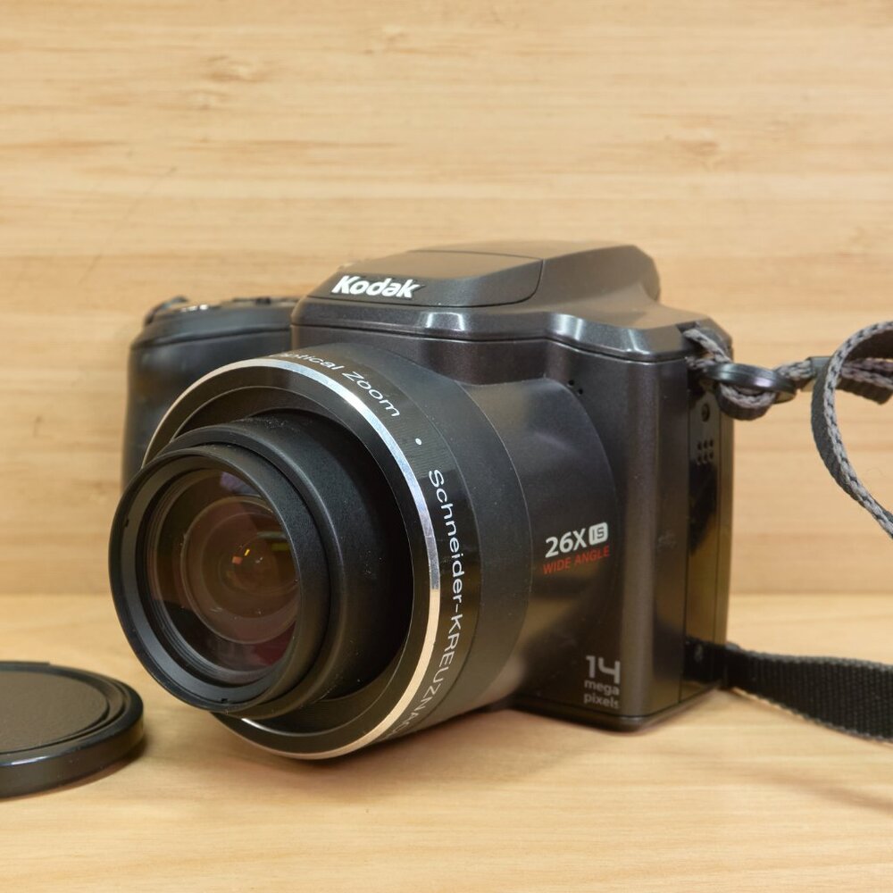 Kodak Z981 Digital Camera / 14 Megapixels / 26x Zoom / Black / Works Great